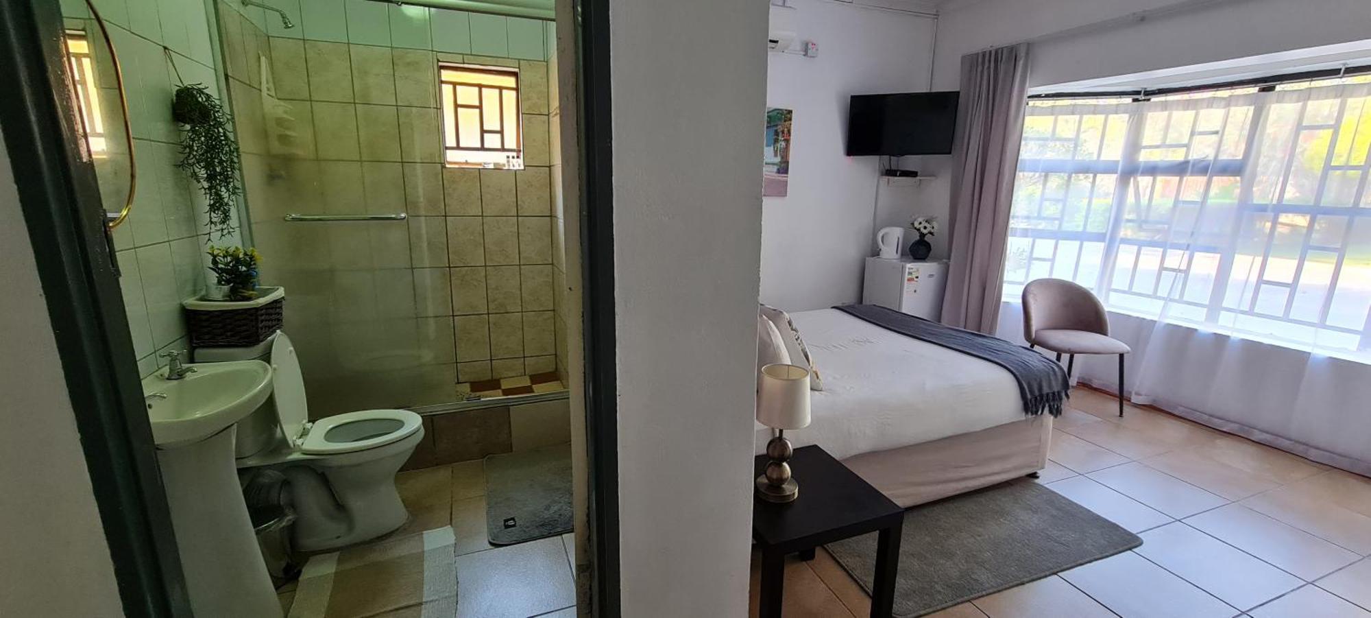 Thamalakane Guest House Маун Екстер'єр фото